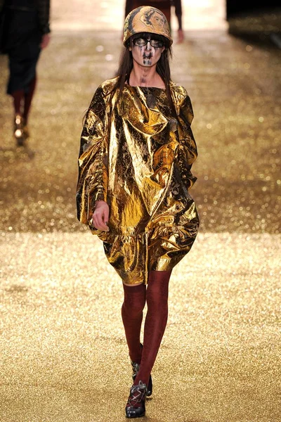 Look 21